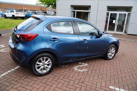 Mazda2
