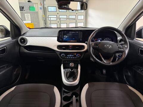 i10
