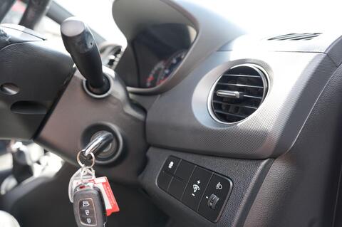 i10