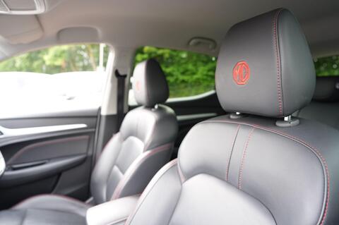 MG ZS