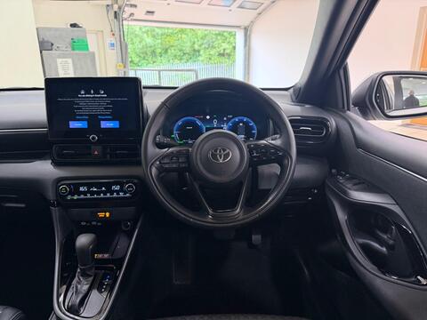 Yaris