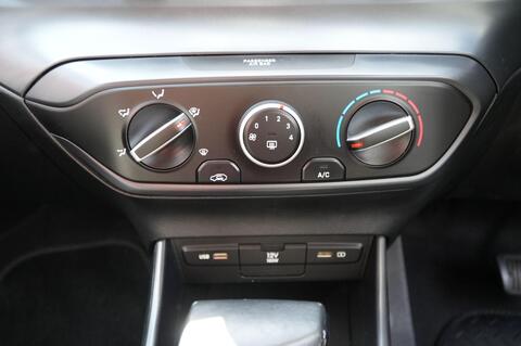 i20