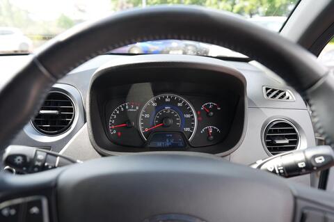 i10
