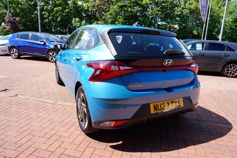 i20