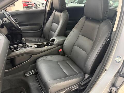 HR-V