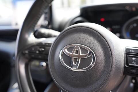 Yaris