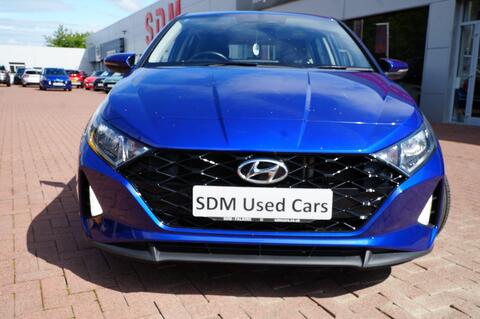 i20