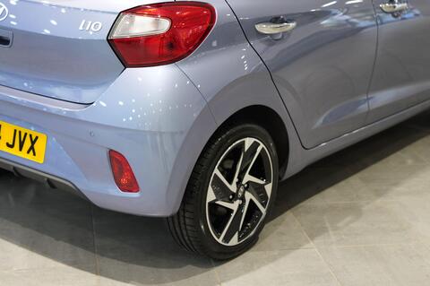 i10