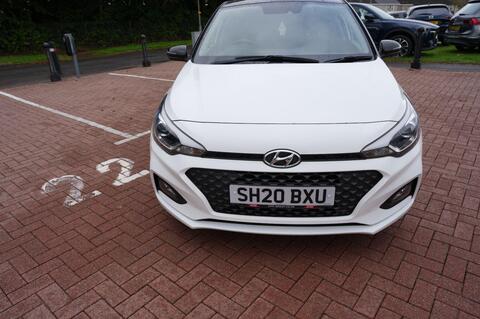 i20