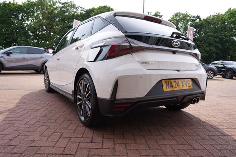 i20