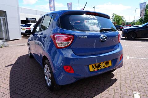 i10