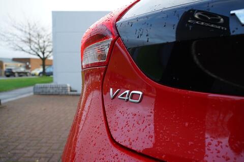 V40