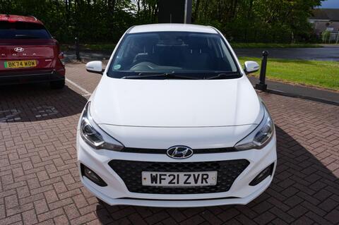 i20