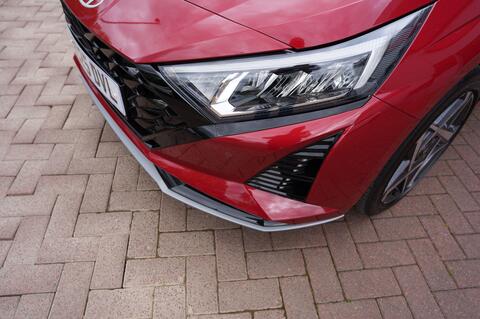 i20
