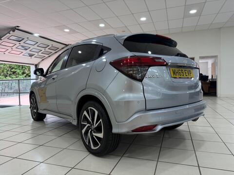 HR-V