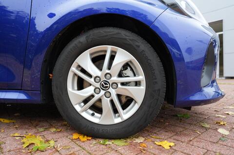Mazda2 HYBRID