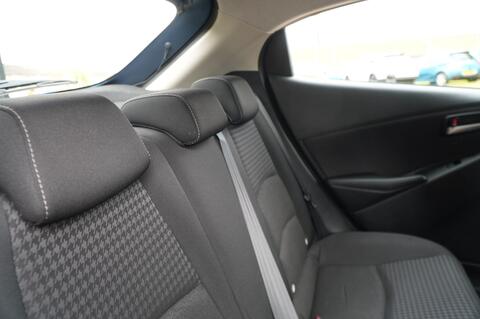 Mazda2