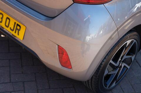 i10