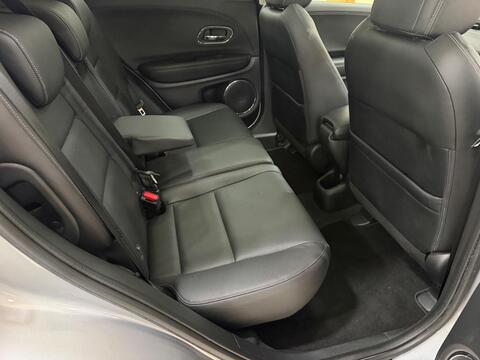 HR-V