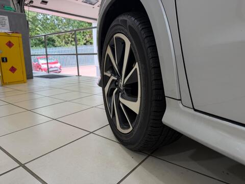 HR-V