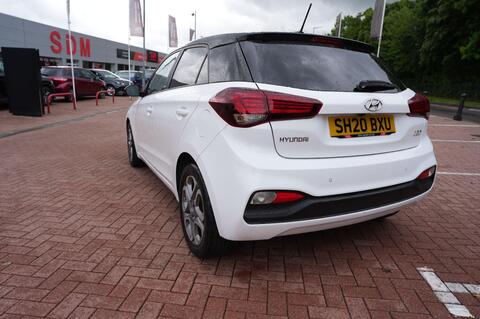 i20