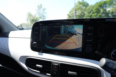 i10