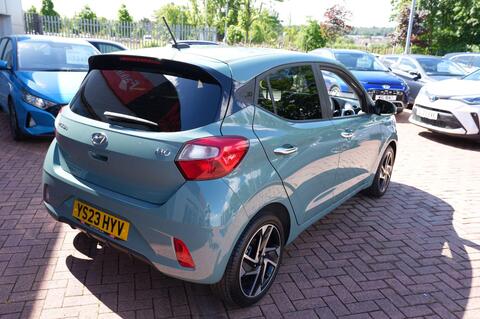 i10
