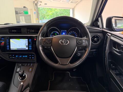 Auris