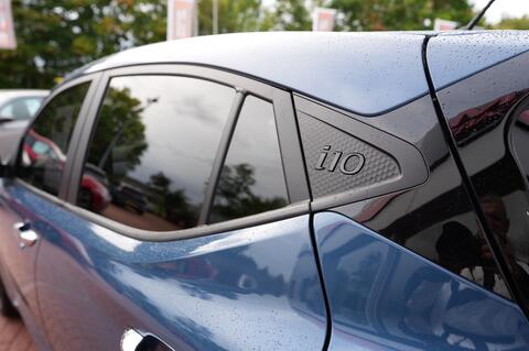 i10