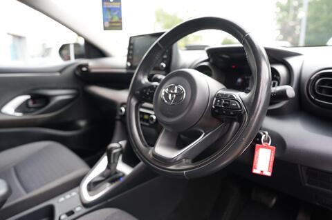Yaris