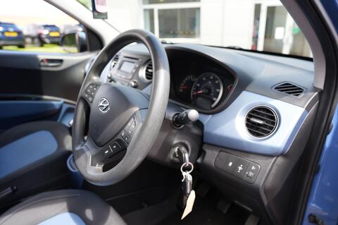 i10