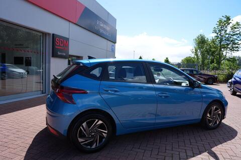 i20