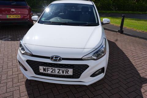 i20