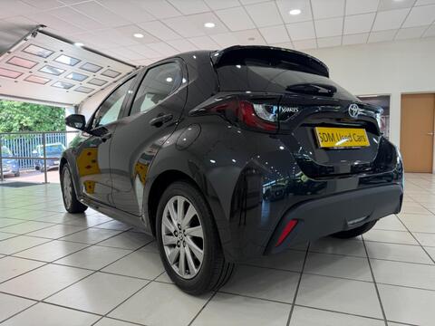 Yaris