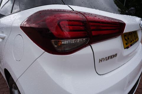 i20