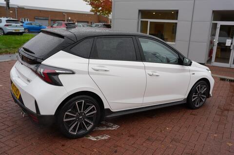 i20