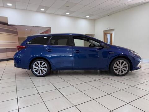 Auris