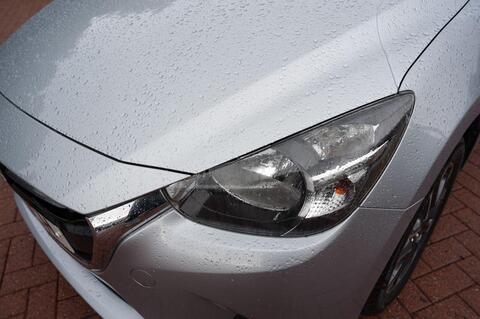 Mazda2