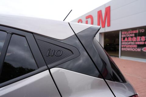 i10