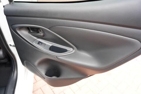 Mazda2 HYBRID