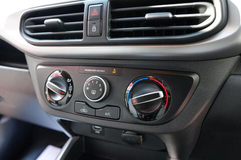 i10