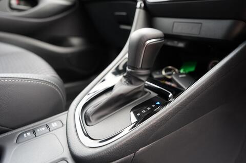 Mazda2 HYBRID