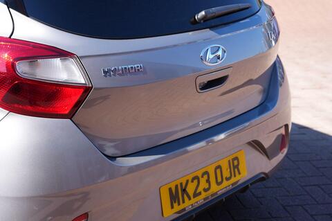 i10
