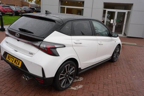 i20
