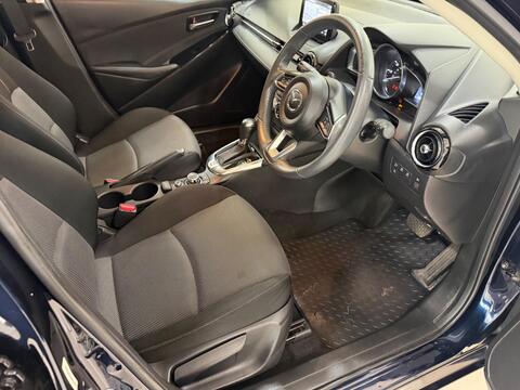 Mazda2