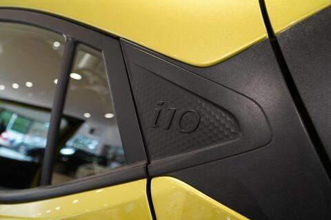 i10