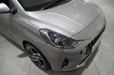 i10