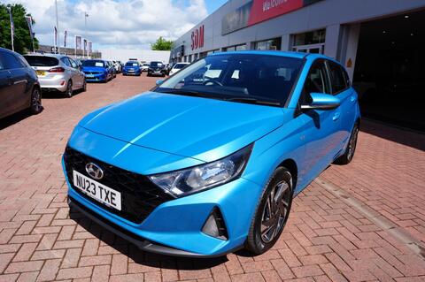 i20