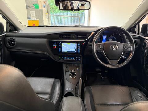 Auris