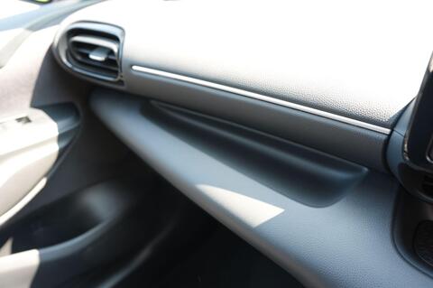 Mazda2 HYBRID